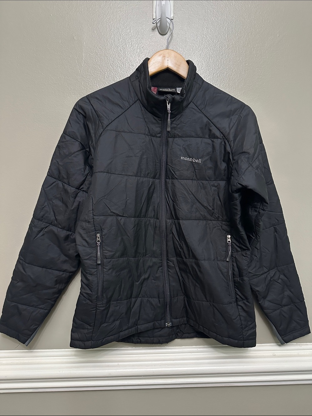 Womens Mont-bell lightweight full zip black jacket Sz M